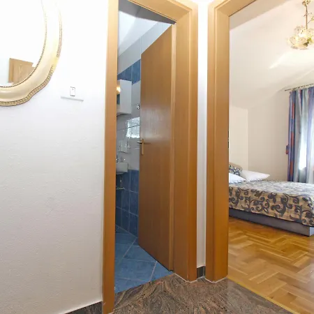 Apartman Anto 1598 *